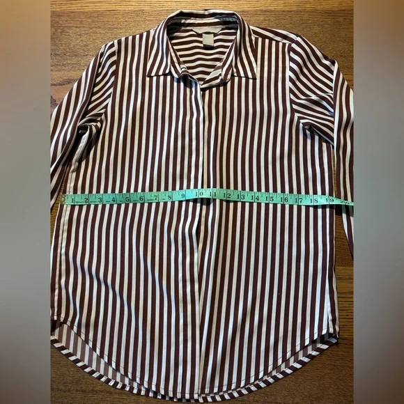 H&M Striped Button-Up Blouse - Picture 5 of 5